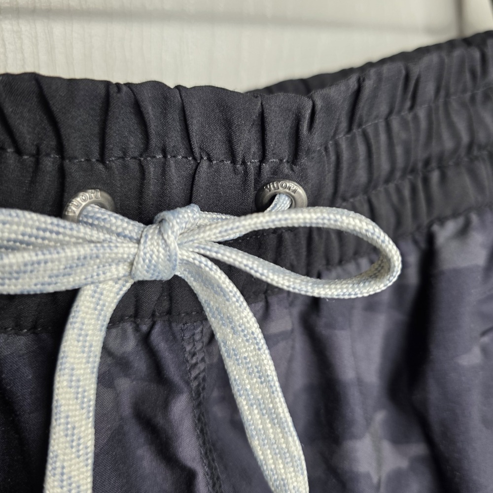 Vuori Shorts Womens Sm Clementine Black Gray Camo Lined Running Jogging Workout - Picture 3 of 6